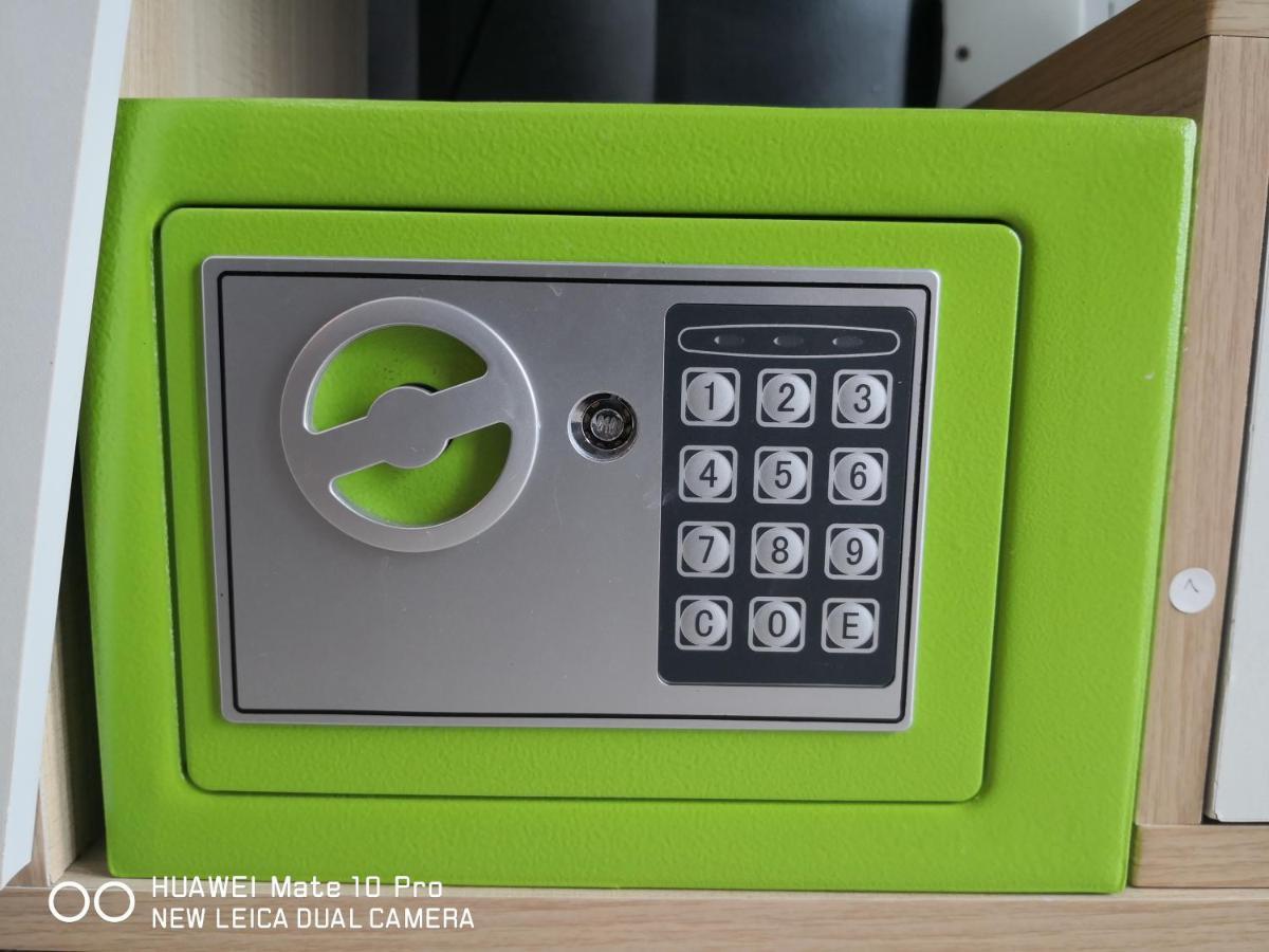 Mcz Homestay Ipoh Town 2Room 7Pax Free Wifi Extérieur photo