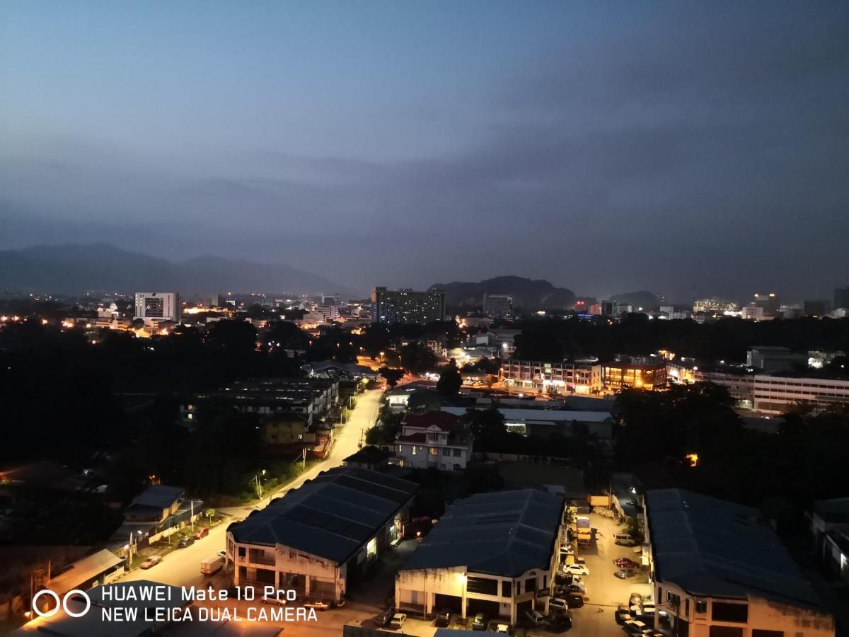 Mcz Homestay Ipoh Town 2Room 7Pax Free Wifi Extérieur photo